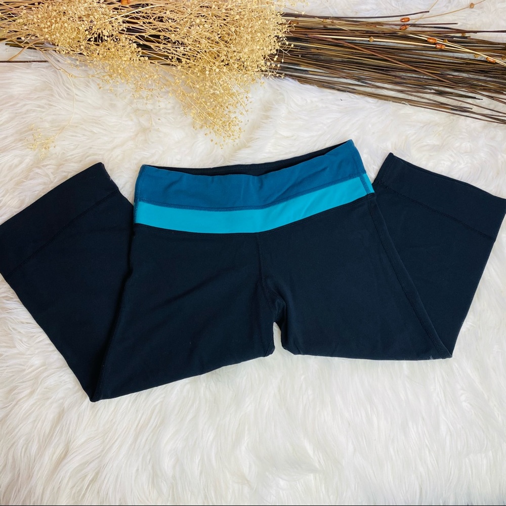 Lululemon Groove Crop reversible Black / blue